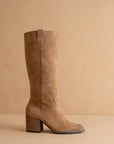 The Roxanne | Latte Knee High Western Bucket Boot