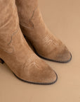 The Roxanne | Latte Knee High Western Bucket Boot