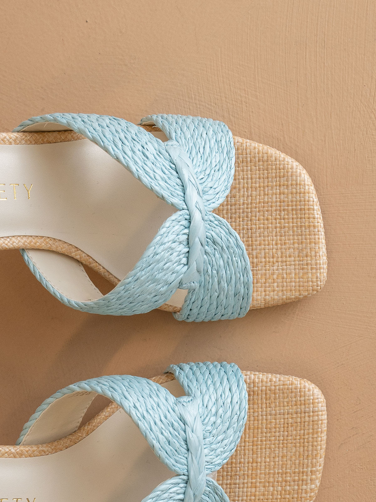 The Santiago | Light Blue Raffia Heel