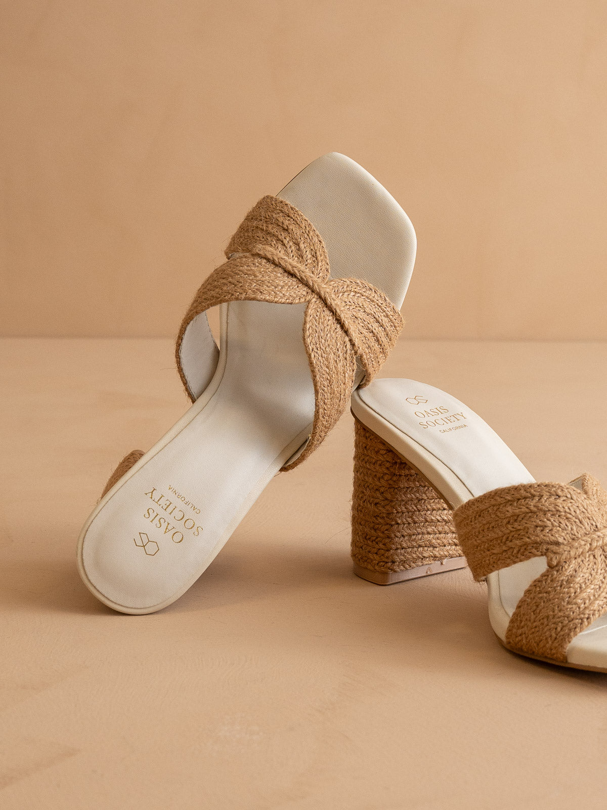 The Santiago | Toffee Raffia Heel