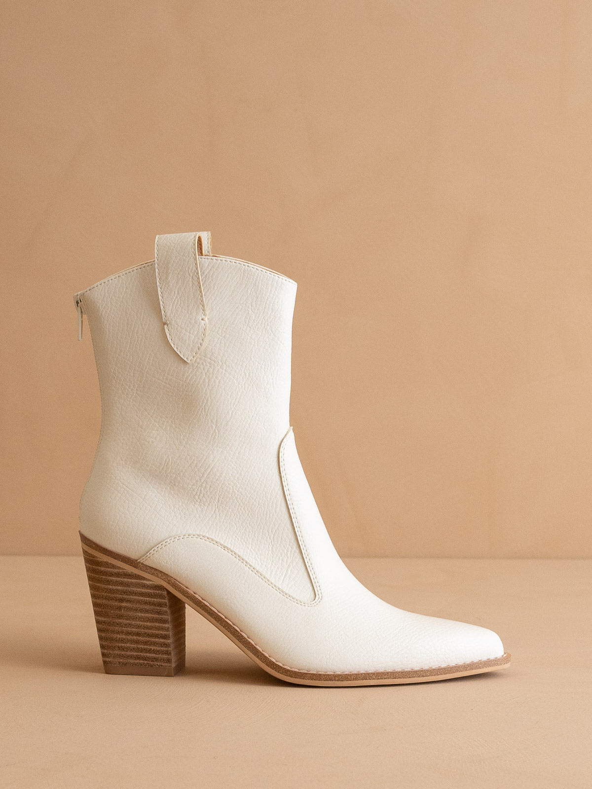 The Tara | White Two paneled western boot