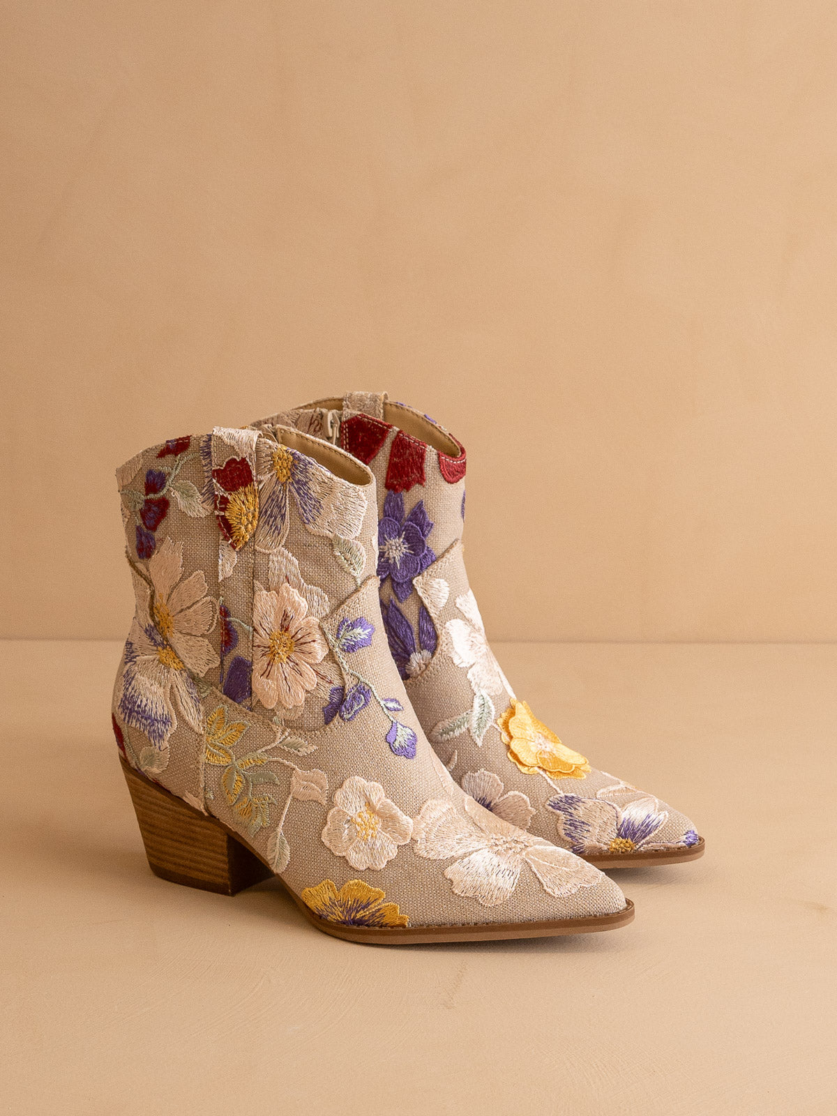The Wanda | Taupe Floral Applique Western Boot – Oasis Society x
