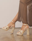The Zoey | Light Gold knotted band platform heel