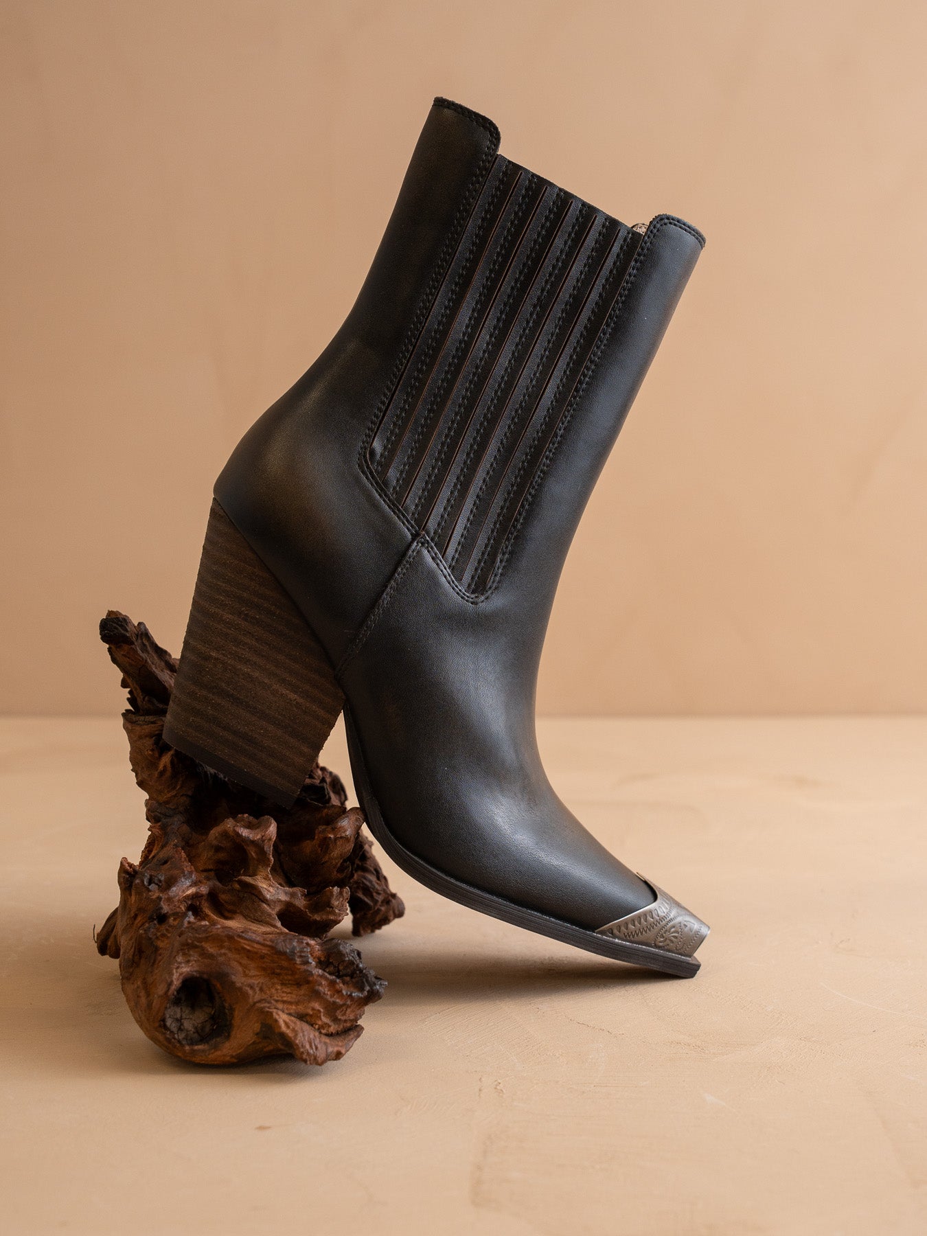 The Arizona | Black Western Chelsea Bootie