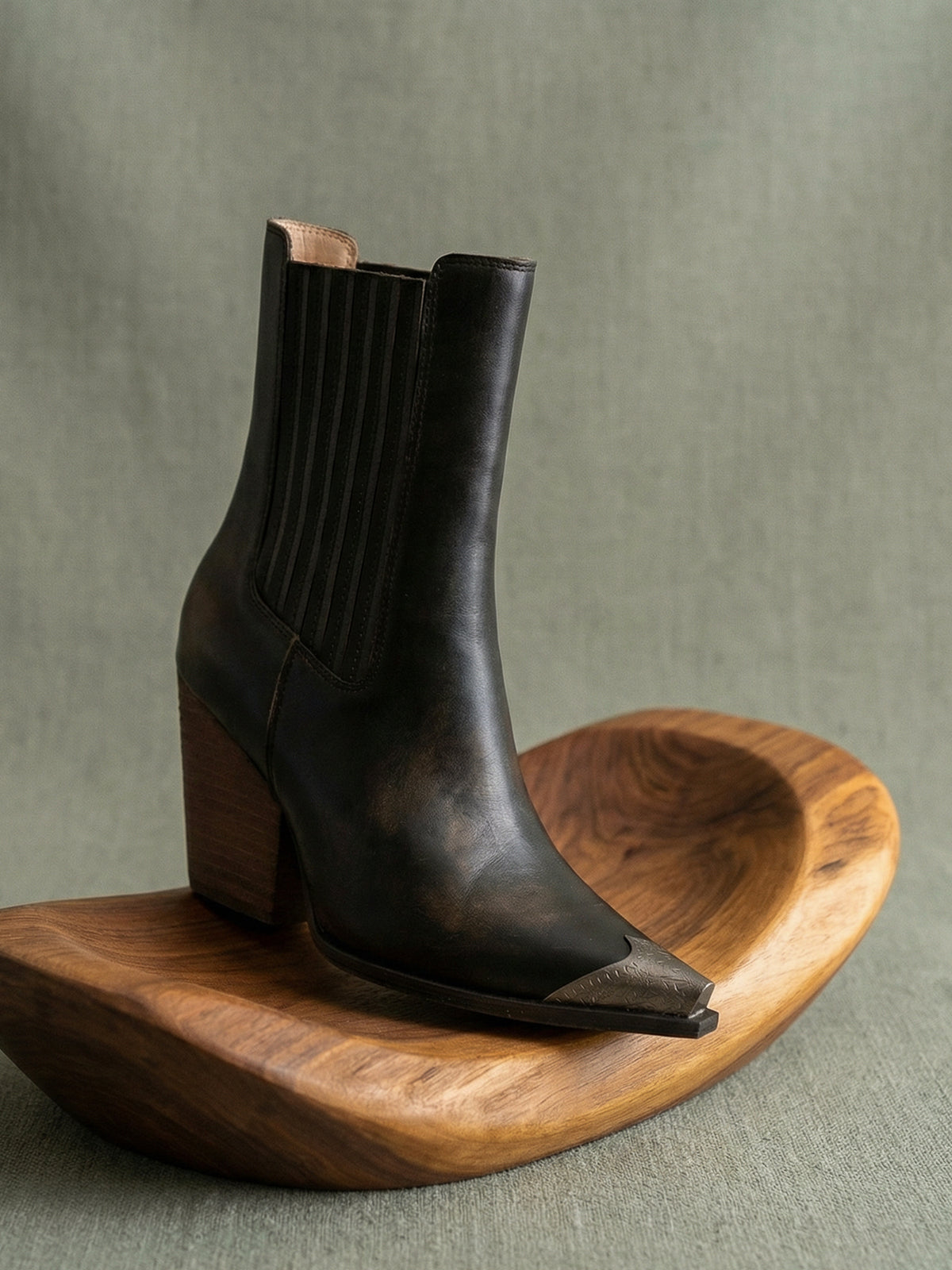 The Arizona | Black Western Chelsea Bootie