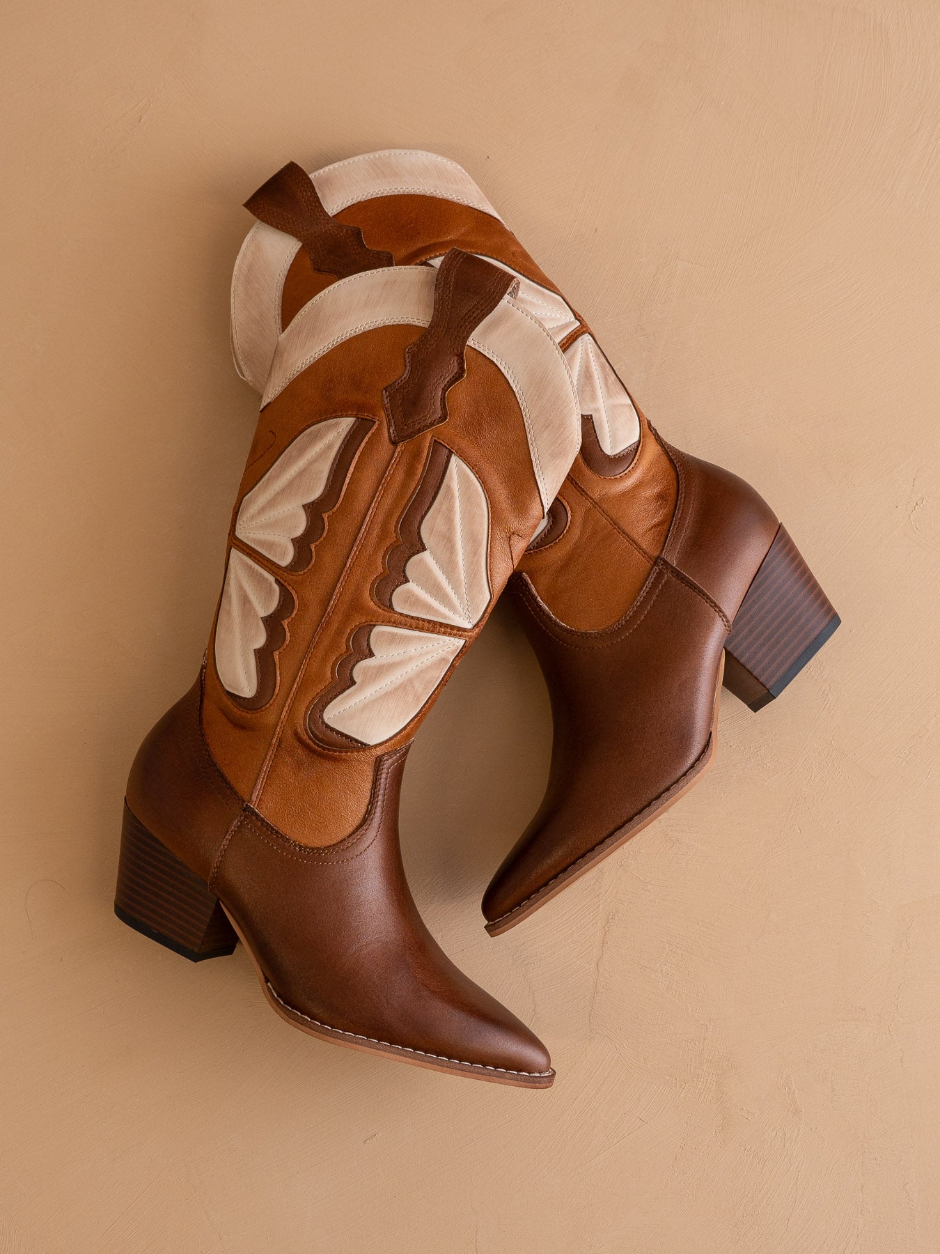 The Fairy | Camel Western Boot in Suede with Butterfly Inlay