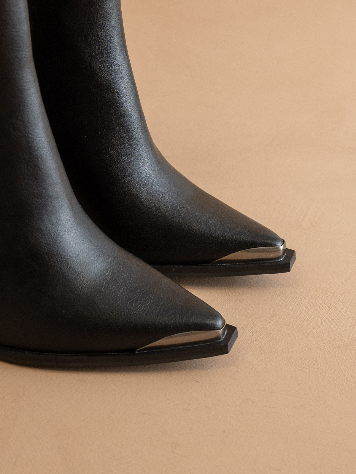 The Frankie | Black Pointed Toe Cap Bootie