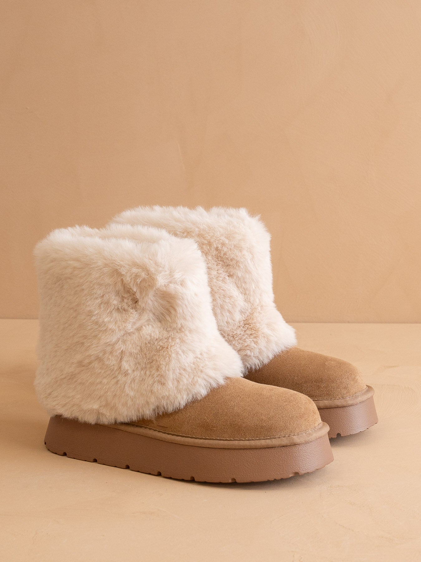 The Johanna | Latte Fur Platform Boot