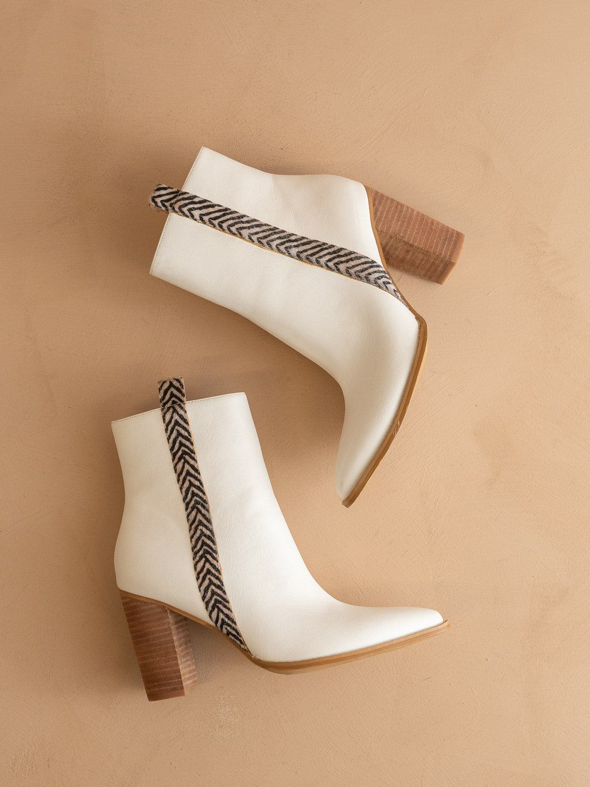 The Lana | Beige Animal Print Detailed Bootie