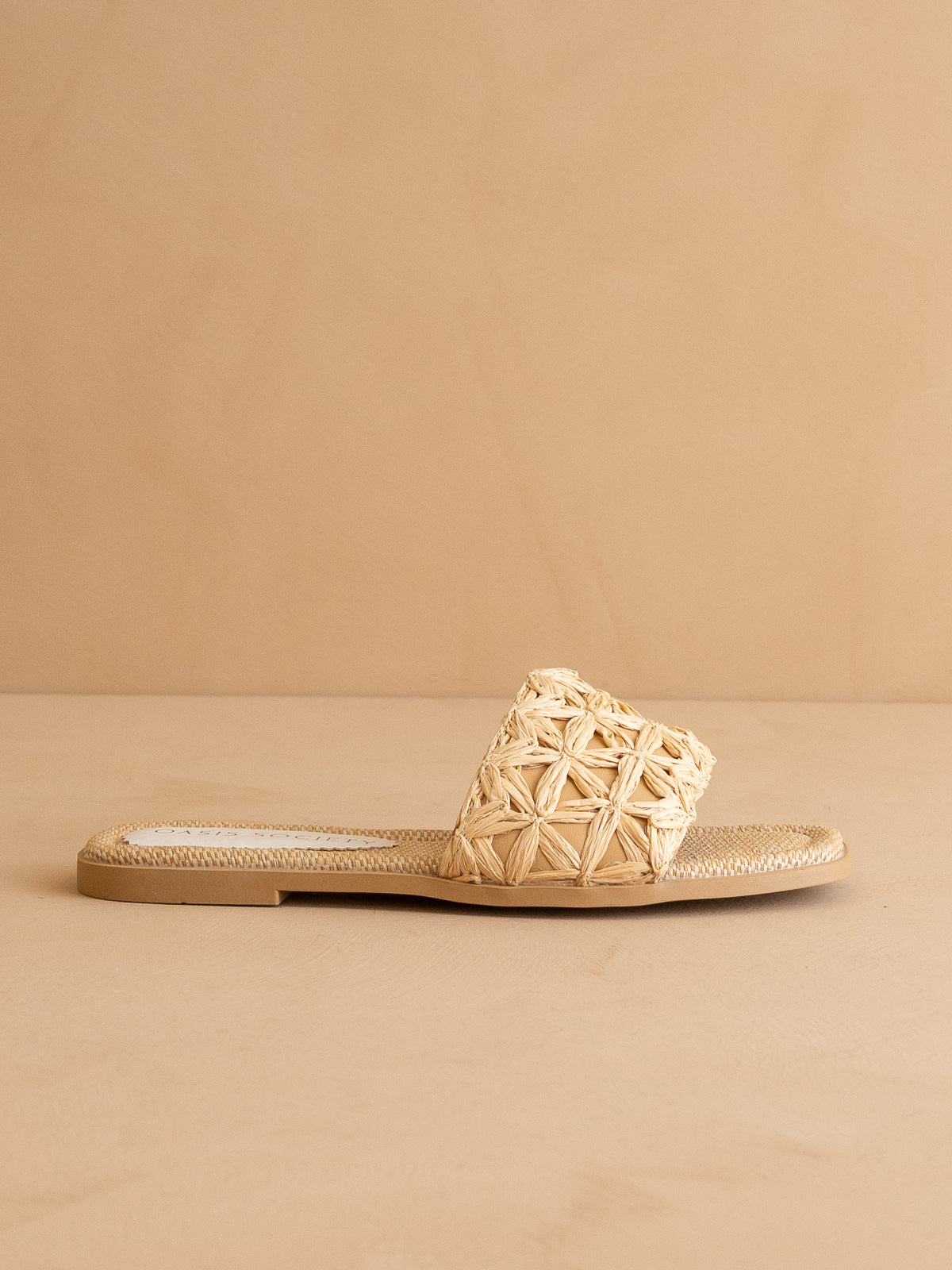 The Natasha | Natural Raffia Slide with Woven Basket Feature