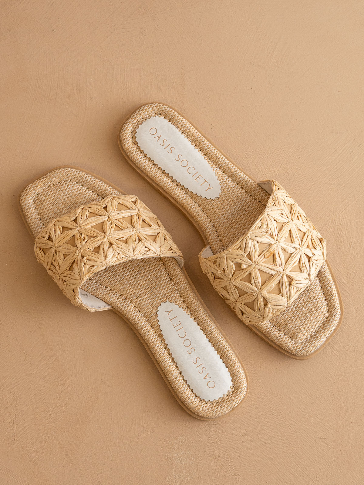 The Natasha | Natural Raffia Slide with Woven Basket Feature