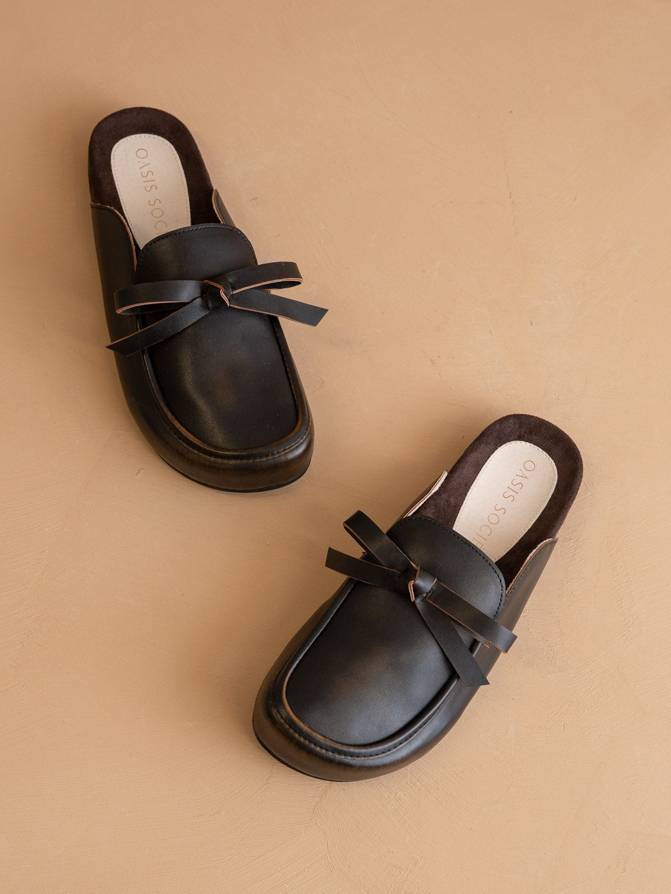 The Stevie | Distressed Black Tie Mule Loafer