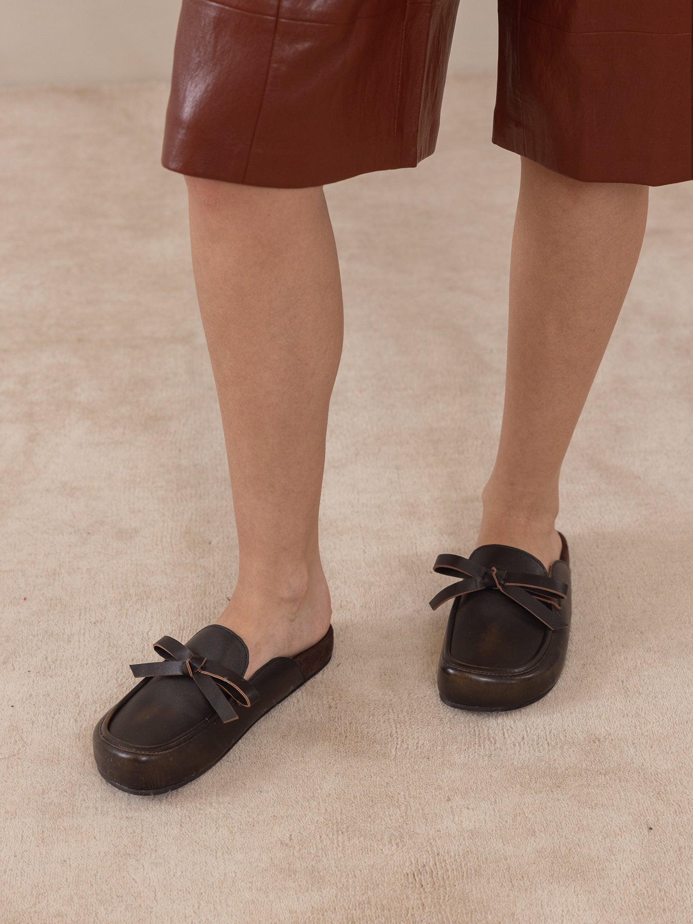 The Stevie | Distressed Black Tie Mule Loafer
