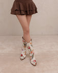 The Tesha | Beige Tulip Floral Cowboy Boot