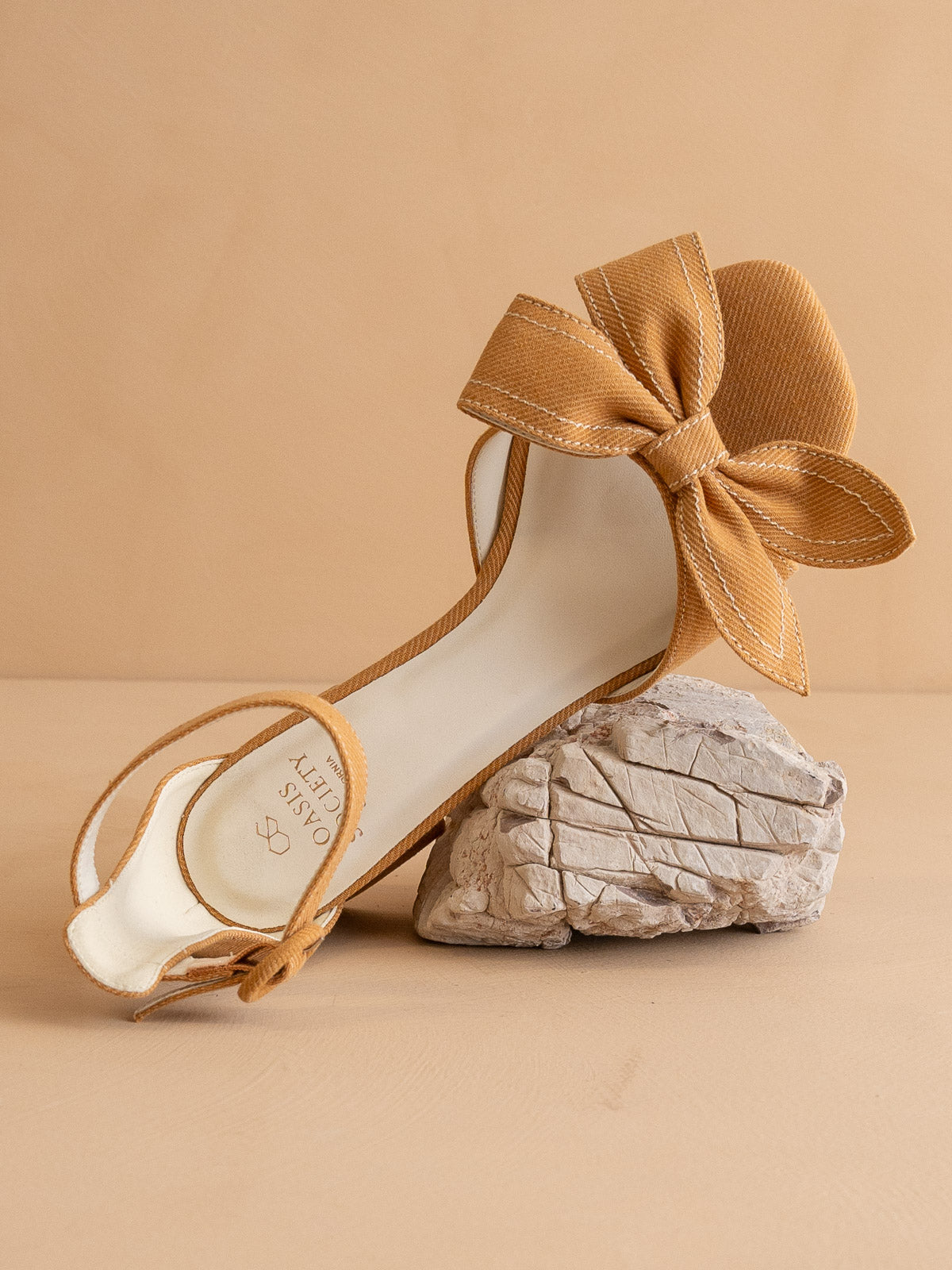 The Vigo | Tan Low Heel With A Sweet Bow